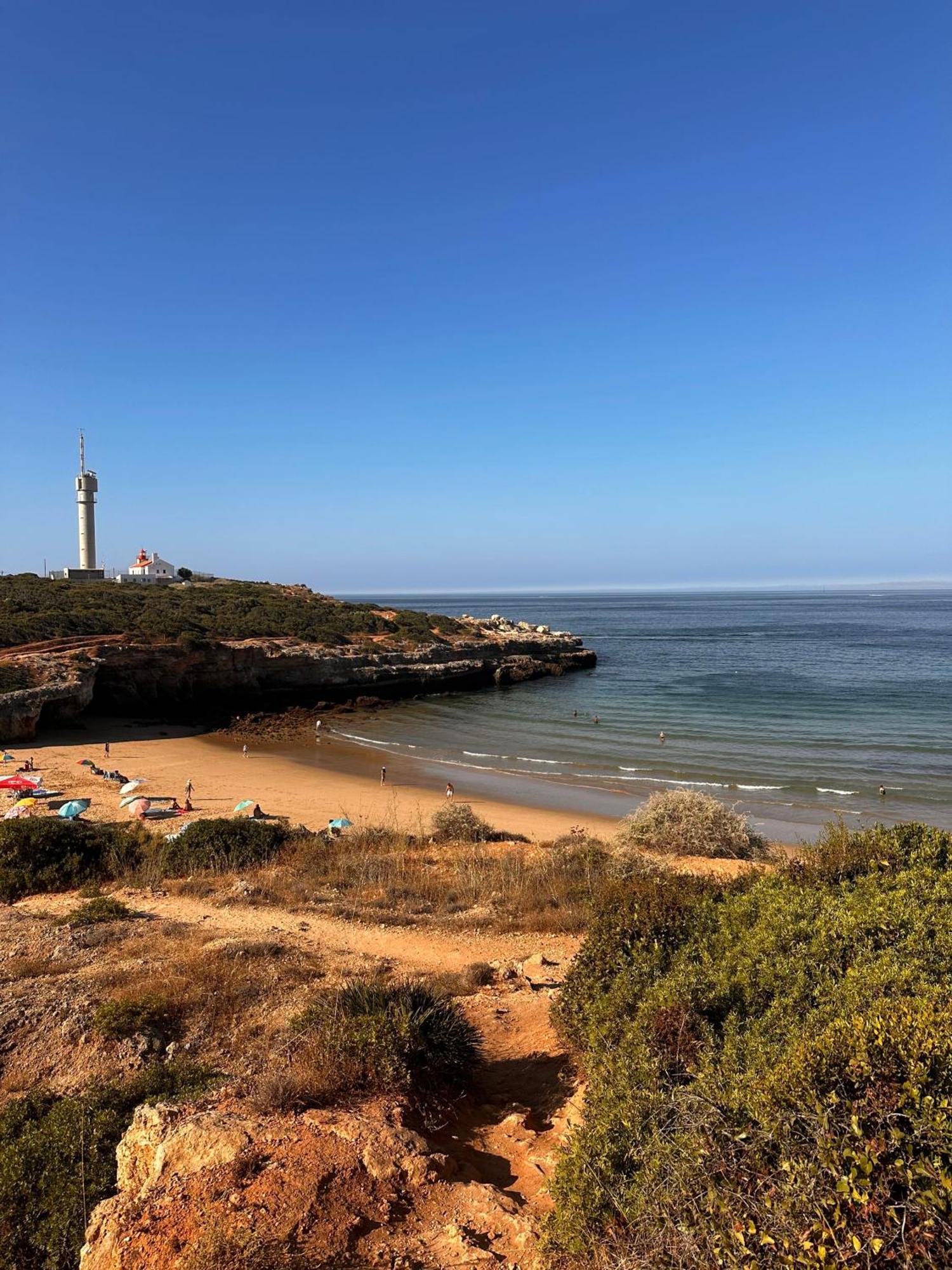 Charming Apartment In Portimao Wi-Fi/Ac Luaran gambar