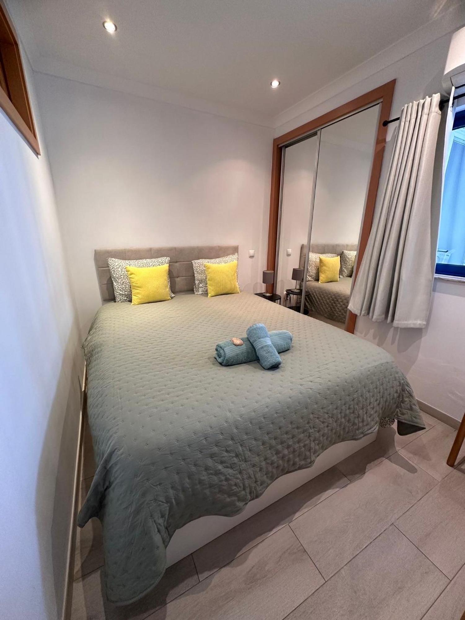 Charming Apartment In Portimao Wi-Fi/Ac Luaran gambar